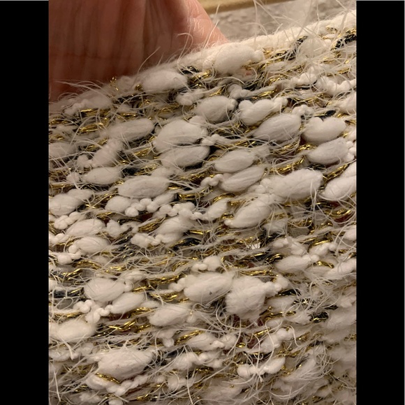 25% off listed price . Gold/whiteknitted sweater. Lane Bryant sweater Plus size - Picture 4 of 7